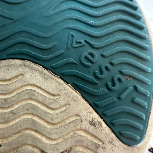 Vessi Everyday 2.0 Sneakers Womens Size 8 Shoe Waterproof Casual Comfort Runners - Picture 12 of 16